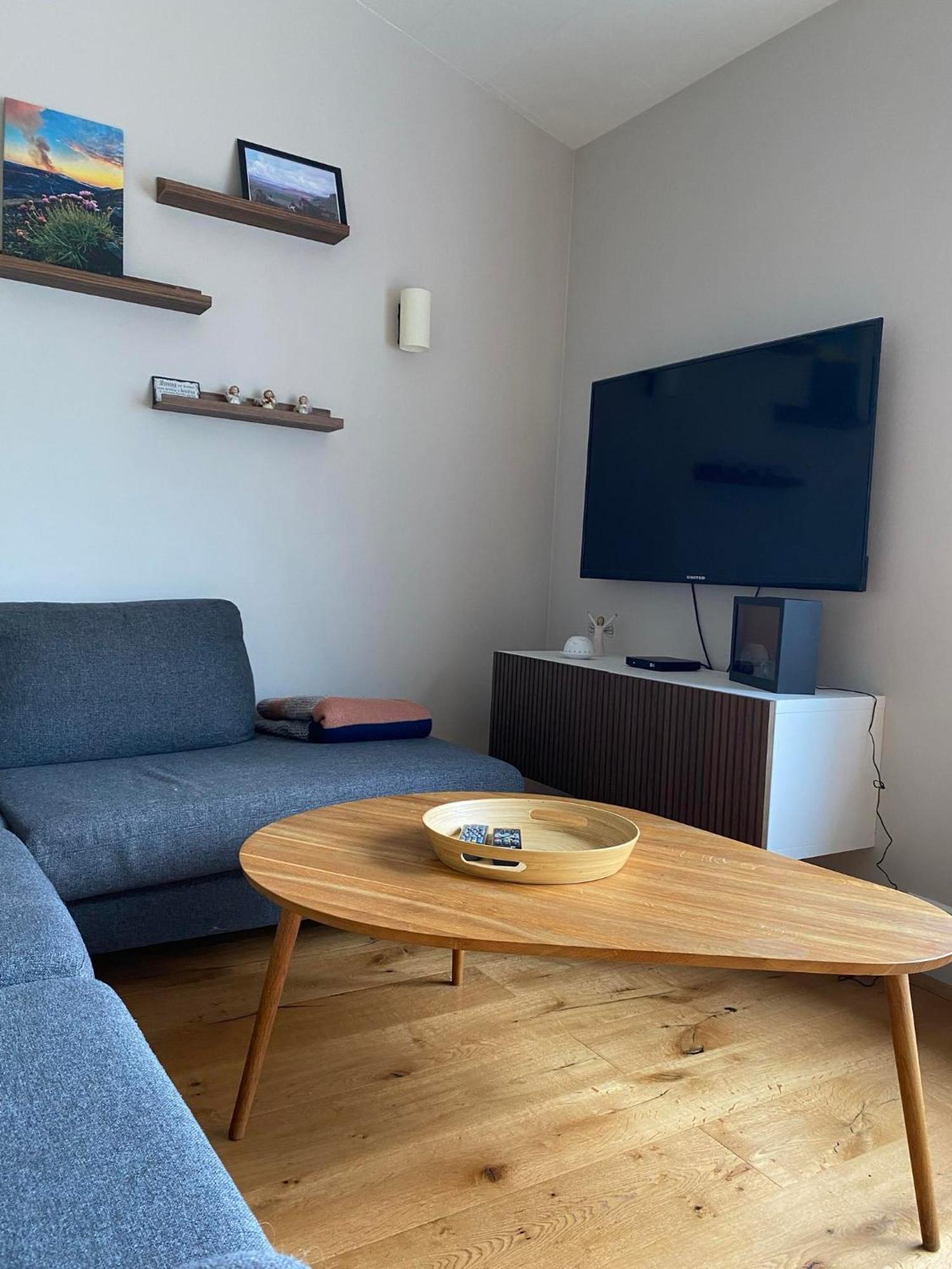 Northurhof 5 845 With Private Hot Tube Apartment Fludir